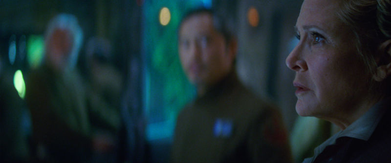 Illustration for article titled 33 preguntas en The Force Awakens para las que necesitamos desesperadamente una respuesta
